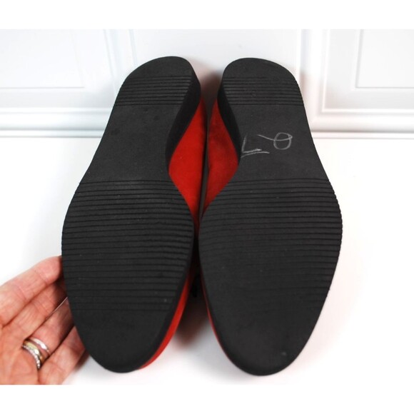 SALVATORE FERRAGAMO Red Suede w/ Black Patent Leather Piping/Bow Loafers US 8B - Picture 7 of 9